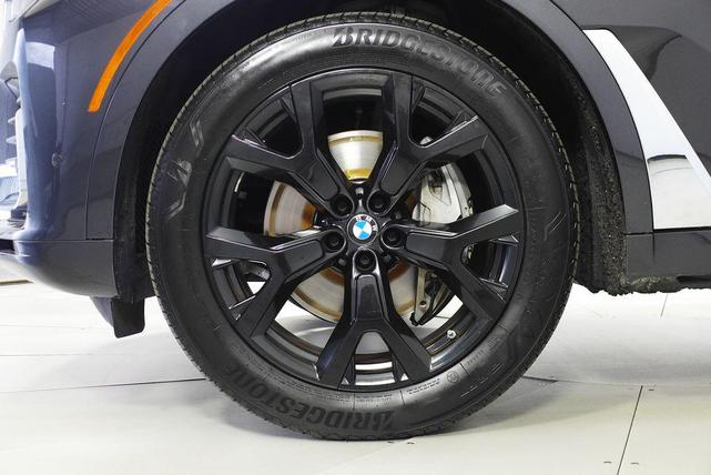 Photo of 2021 Dark Graphite Metallic BMW X7