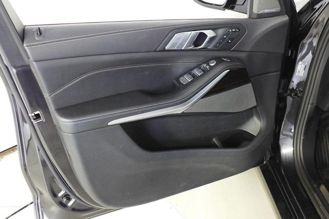 Photo of 2021 Dark Graphite Metallic BMW X7