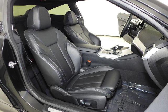 Photo of 2022 Black Sapphire Metallic BMW 430