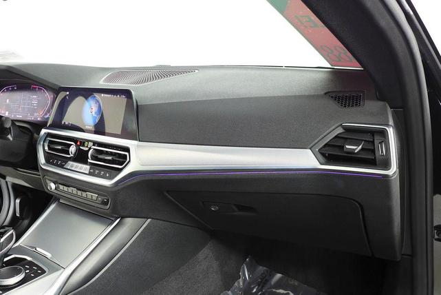 Photo of 2022 Black Sapphire Metallic BMW 430