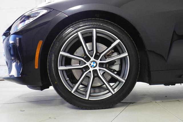 Photo of 2022 Black Sapphire Metallic BMW 430
