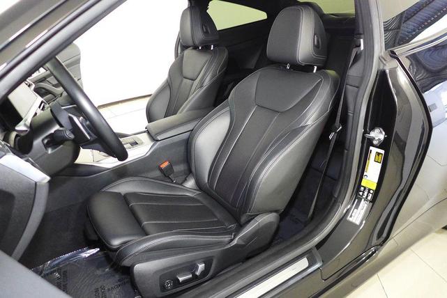 Photo of 2022 Black Sapphire Metallic BMW 430