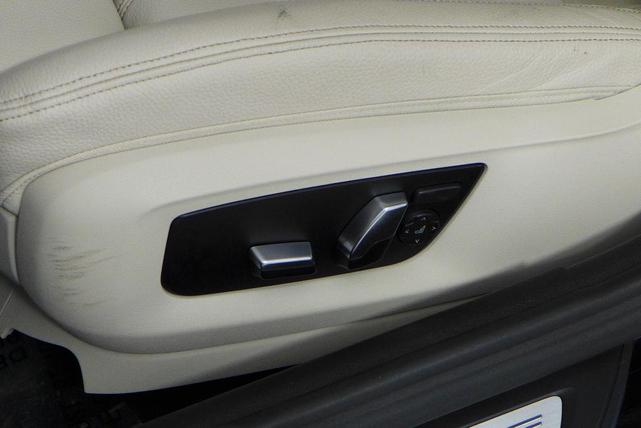 Photo of 2023 Black Sapphire Metallic BMW 530e