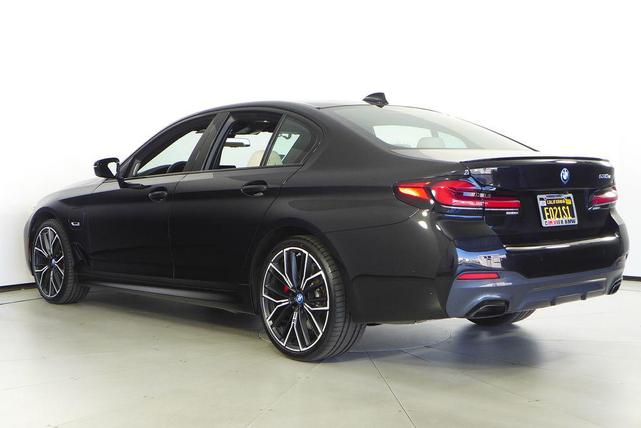 Photo of 2023 Black Sapphire Metallic BMW 530e