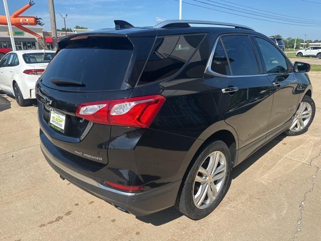 Photo of 2019 Mosaic Black Metallic Chevrolet Equinox