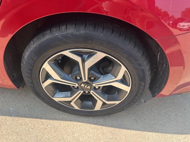 Photo of 2021 Currant Red Kia Forte