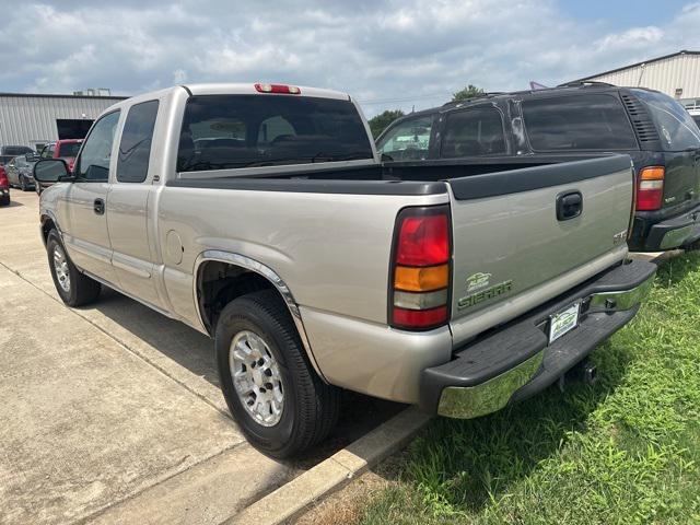 Photo of 2006 Silver Birch Metallic GMC Sierra 1500
