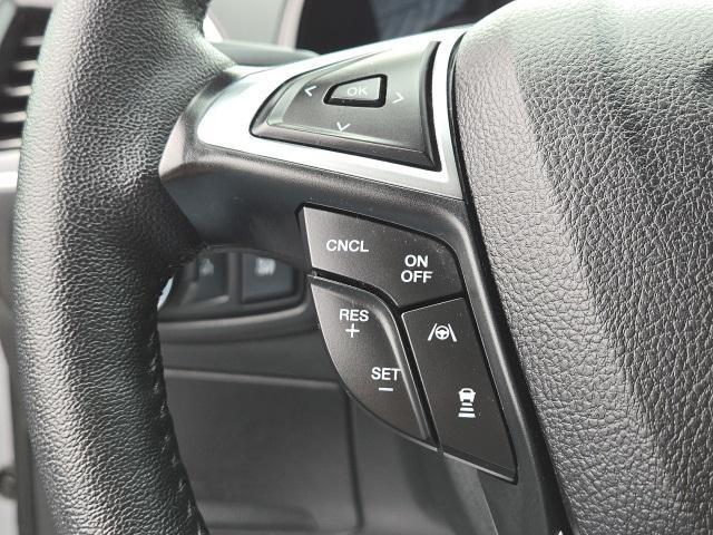 Photo of 2024 Silver Metallic Ford Edge