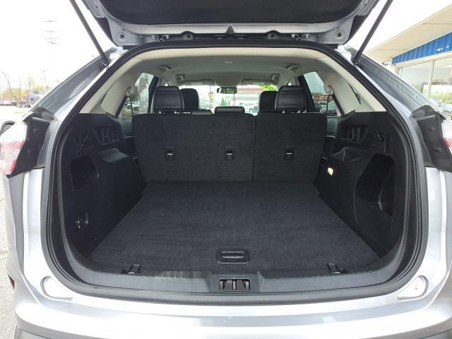 Photo of 2024 Silver Metallic Ford Edge
