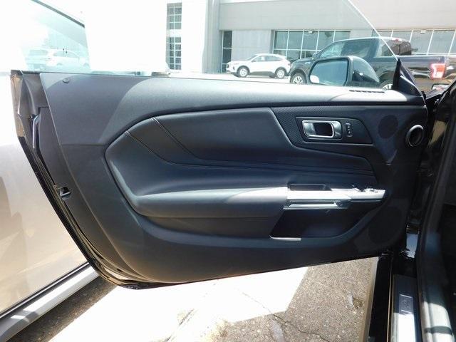 Photo of 2025 Shadow Black Ford Mustang