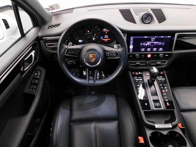 Photo of 2024 Carrara White Metallic Porsche Macan