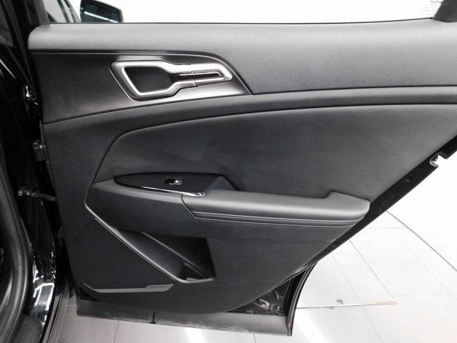 Photo of 2024 Ebony Black Kia Sportage