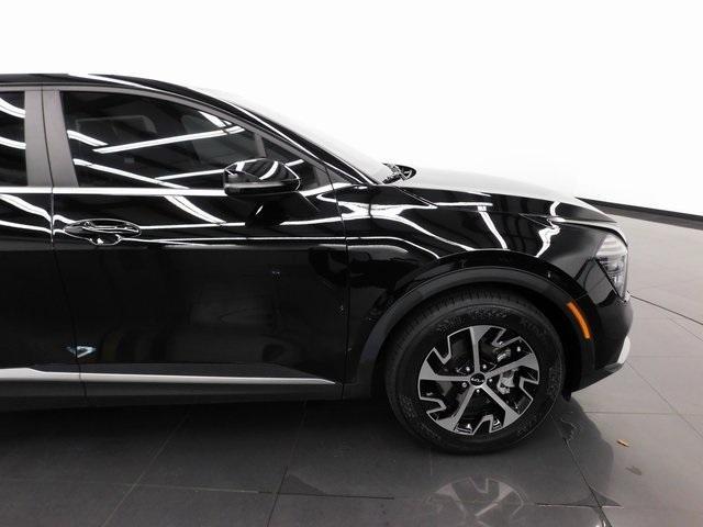Photo of 2024 Ebony Black Kia Sportage