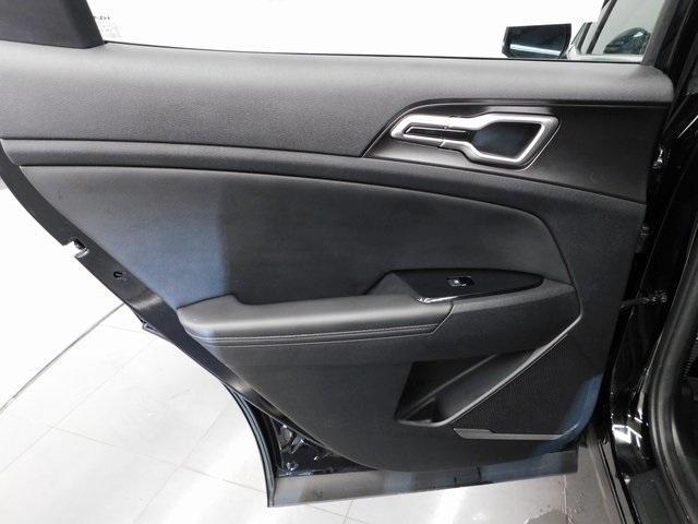 Photo of 2024 Ebony Black Kia Sportage