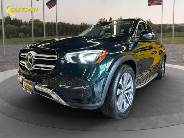 Photo of 2020 Emerald Green Metallic Mercedes-Benz GLE 350