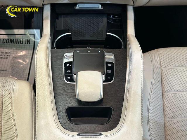 Photo of 2020 Emerald Green Metallic Mercedes-Benz GLE 350