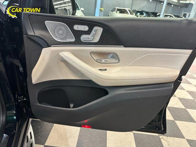 Photo of 2020 Emerald Green Metallic Mercedes-Benz GLE 350
