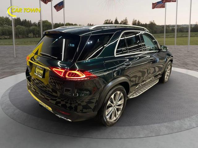 Photo of 2020 Emerald Green Metallic Mercedes-Benz GLE 350