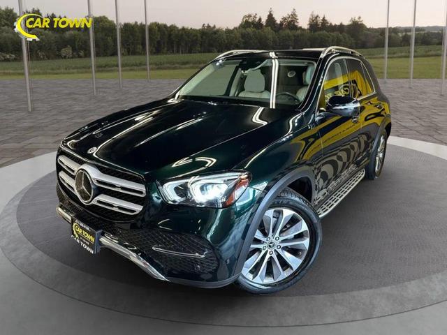 Photo of 2020 Emerald Green Metallic Mercedes-Benz GLE 350