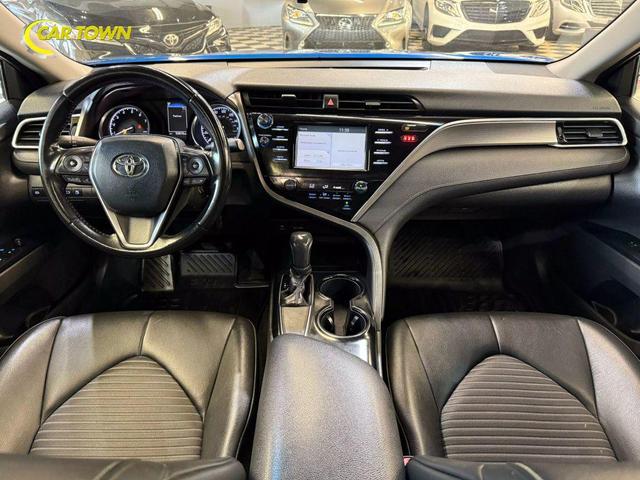 Photo of 2018 Blue Toyota Camry
