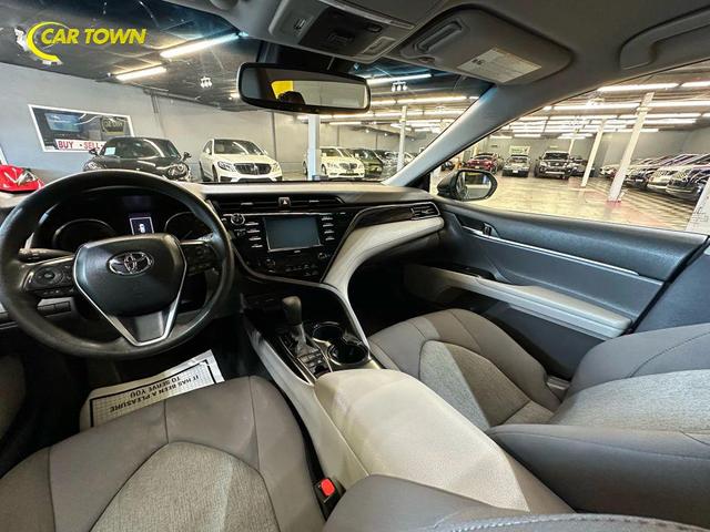 Photo of 2020 Predawn Gray Mica Toyota Camry