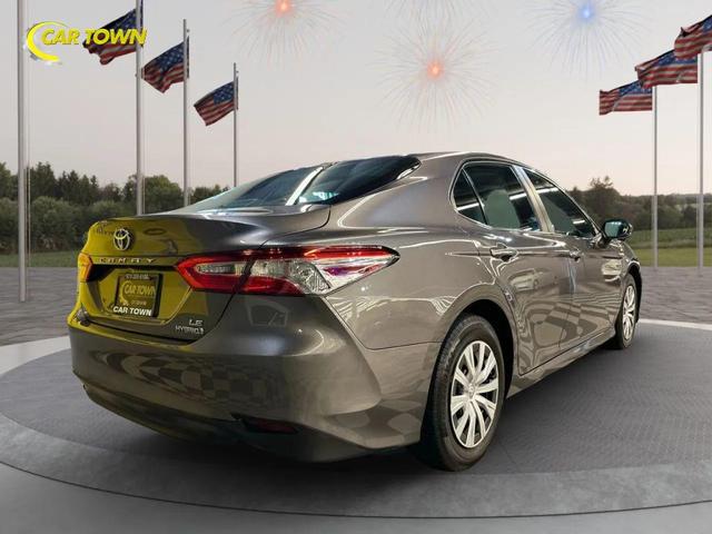 Photo of 2020 Predawn Gray Mica Toyota Camry
