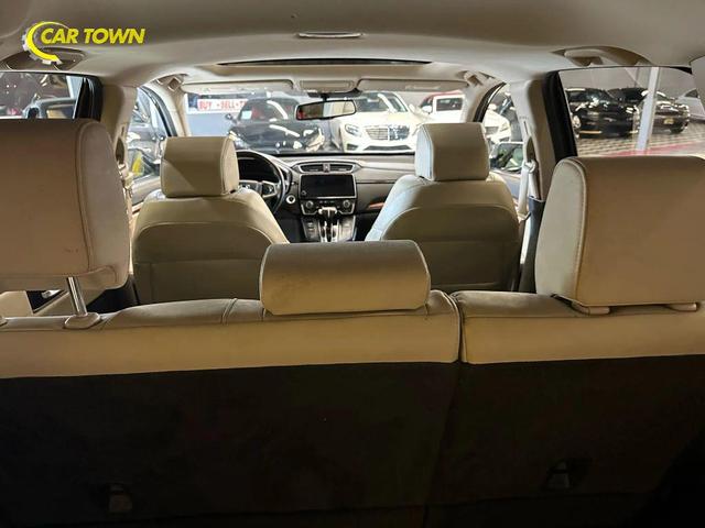 Photo of 2018 Crystal Black Pearl Honda CR-V