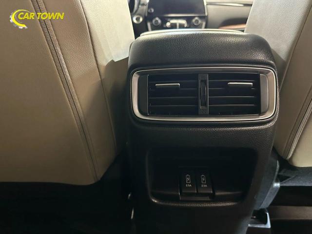 Photo of 2018 Crystal Black Pearl Honda CR-V