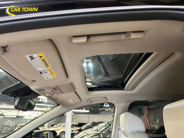 Photo of 2018 Crystal Black Pearl Honda CR-V