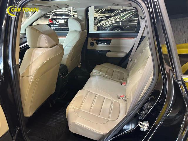 Photo of 2018 Crystal Black Pearl Honda CR-V