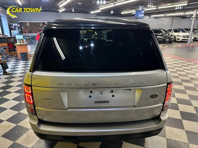 Photo of 2016 Silver Land Rover Range Rover