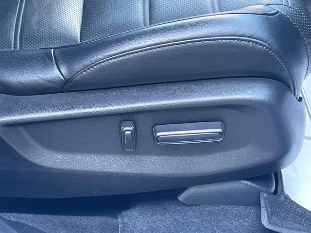 Photo of 2020 Platinum White Pearl Honda CR-V