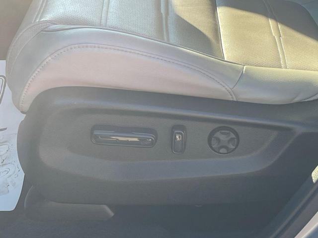 Photo of 2021 Silver Metallic Honda CR-V