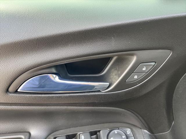 Photo of 2022 Iron Gray Metallic Chevrolet Equinox