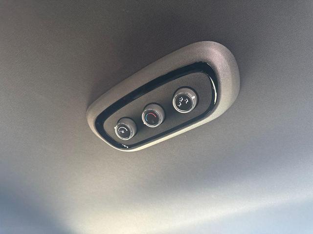 Photo of 2023 DB Black Crystal Clearcoat Dodge Durango