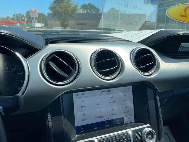 Photo of 2022 Oxford White Ford Mustang