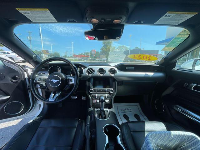 Photo of 2022 Oxford White Ford Mustang