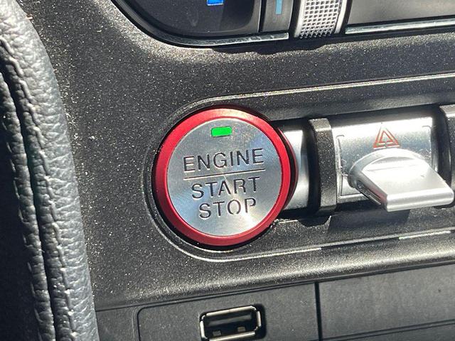 Photo of 2022 Oxford White Ford Mustang