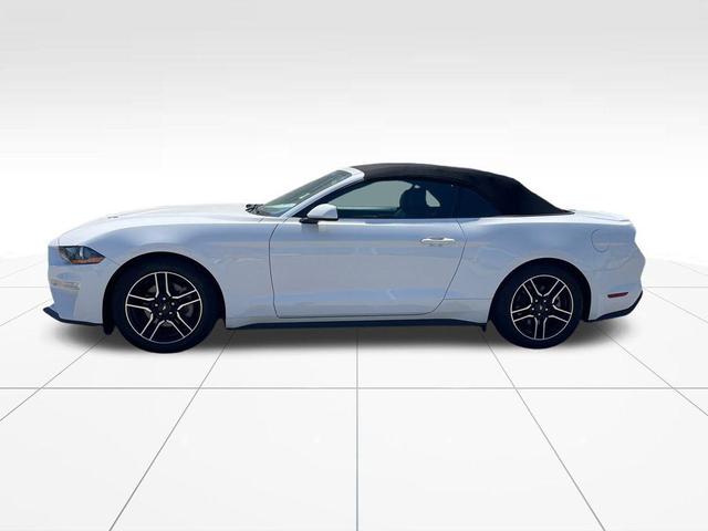Photo of 2022 Oxford White Ford Mustang