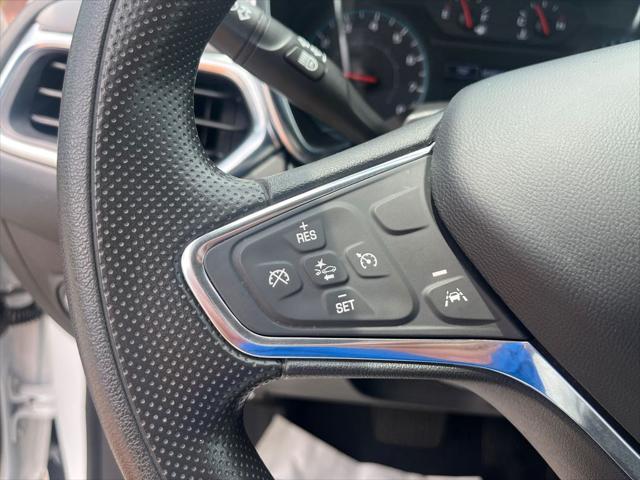 Photo of 2021 Summit White Chevrolet Equinox