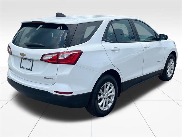 Photo of 2021 Summit White Chevrolet Equinox