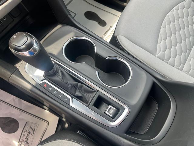 Photo of 2021 Summit White Chevrolet Equinox