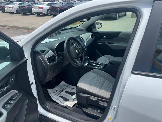 Photo of 2021 Summit White Chevrolet Equinox