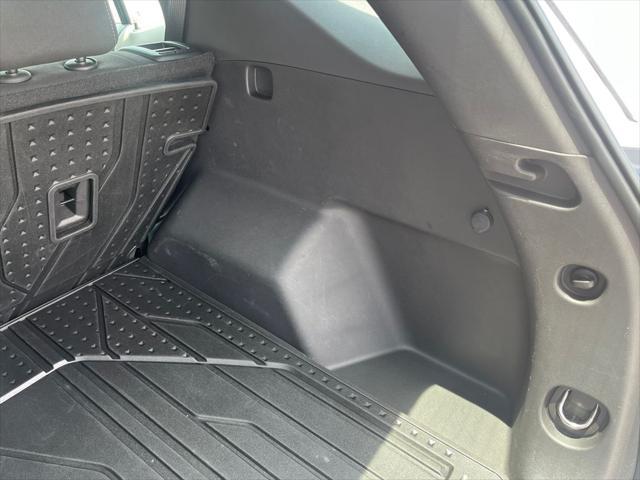 Photo of 2021 Summit White Chevrolet Equinox