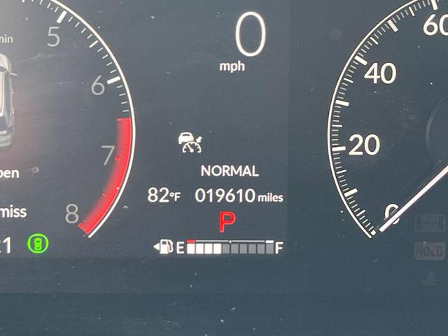 Photo of 2023 sparkle silver metallic Honda CR-V
