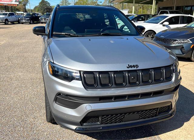 Photo of 2022 Silver Jeep Compass