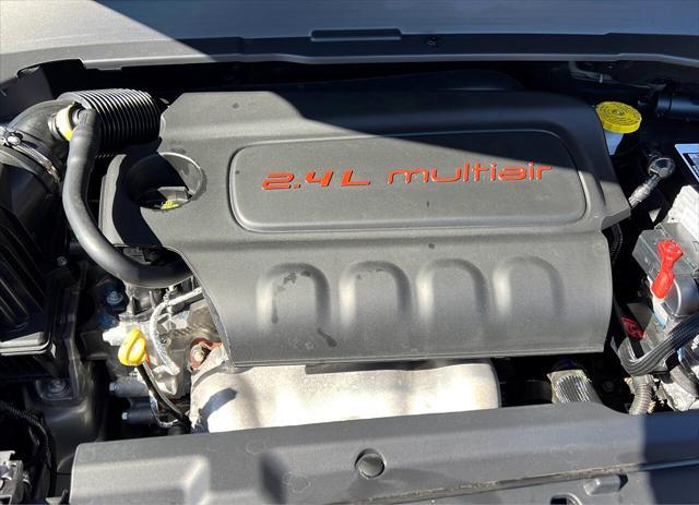 Photo of 2022 Silver Jeep Compass