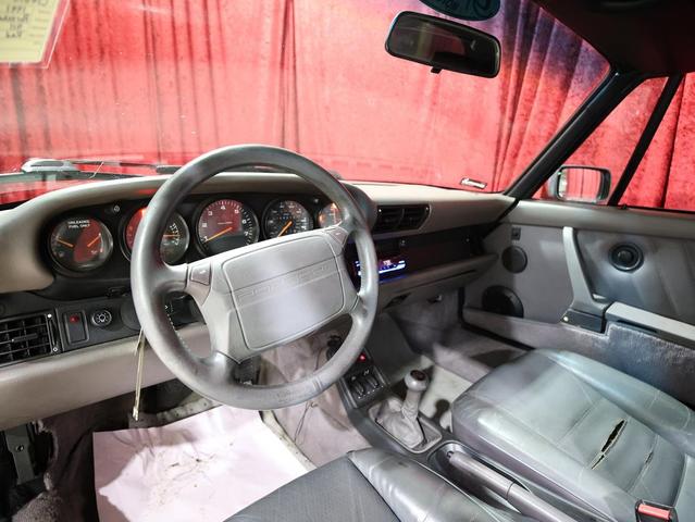 Photo of 1991 RED Porsche 911
