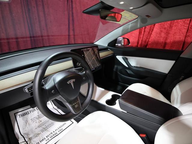 Photo of 2019 GRAY Tesla Model 3
