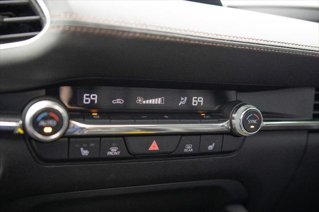 Photo of 2021 Machine Gray Metallic Mazda Mazda3